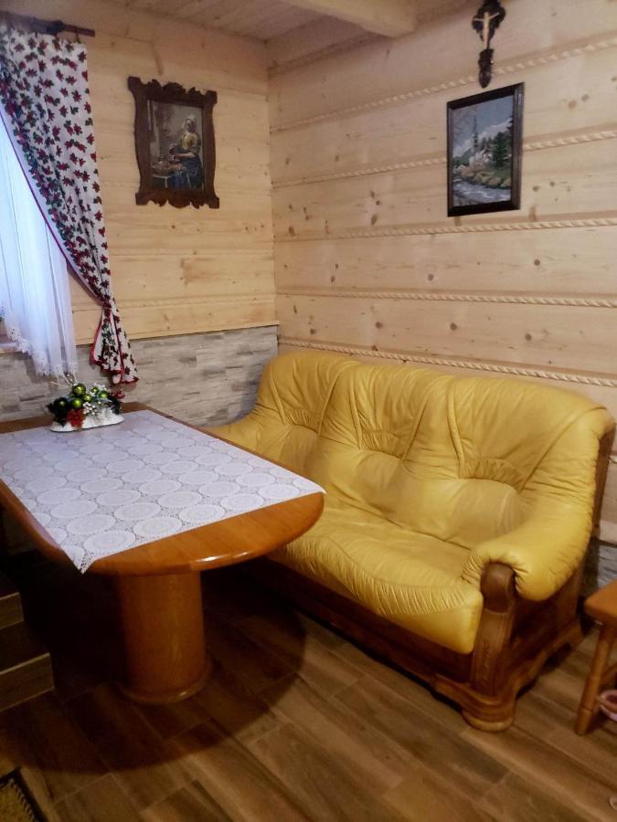 U Huraja Groń Dış mekan fotoğraf