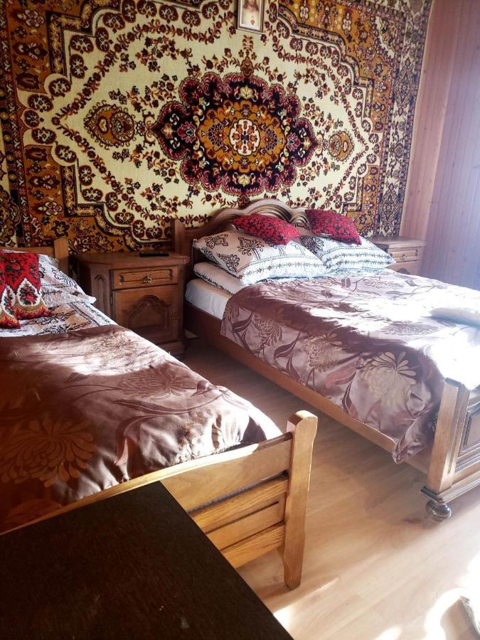 U Huraja Groń Dış mekan fotoğraf